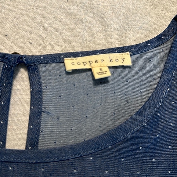 NWT Copper Key Polka Dot Top - Picture 4 of 5
